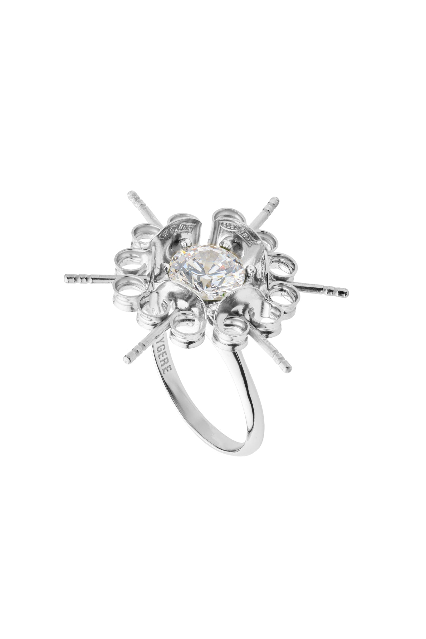 Solitaire Pompadour Ring